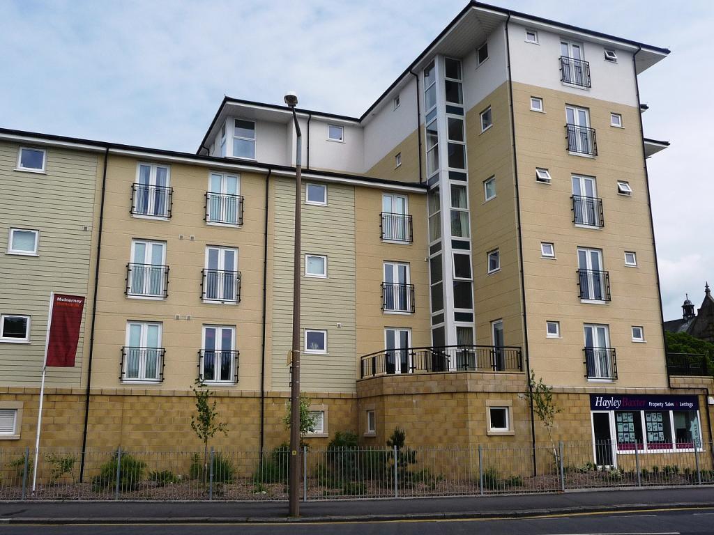 Queens Square, Morecambe, LA4 5JL